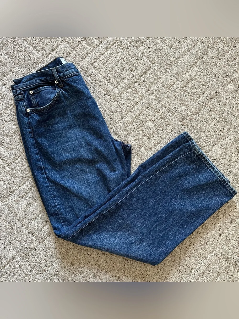 FRAME The Staple Straight-Leg Jeans - Picture 9 of 9